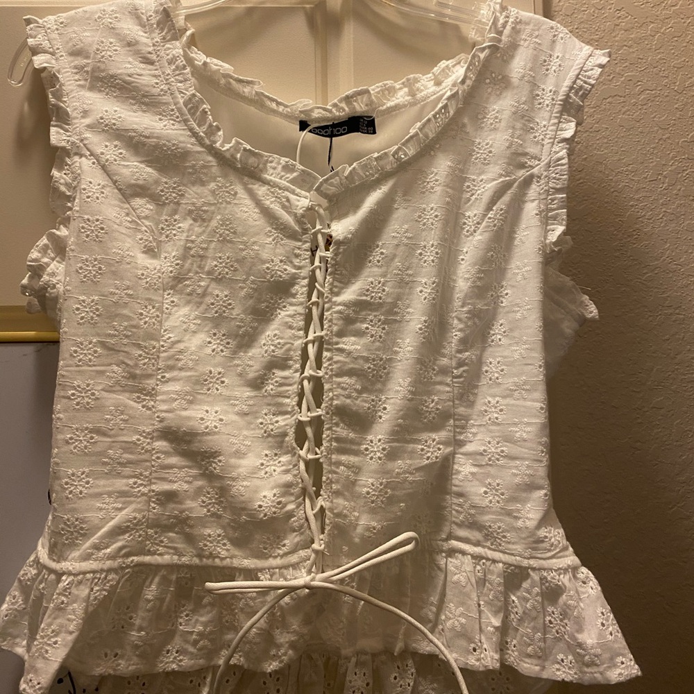 Boohoo lace up tank top
